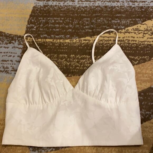 NWOT Aqua white floral Crop top size large - Picture 3 of 12